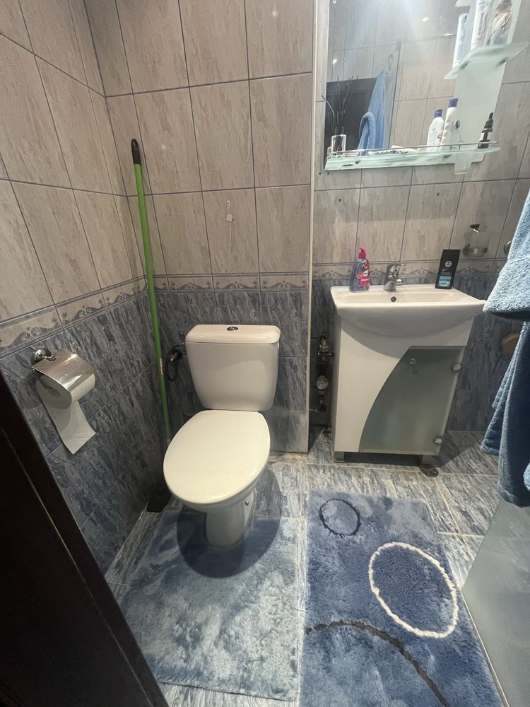 Тристаен апартамент в кв. Чайка