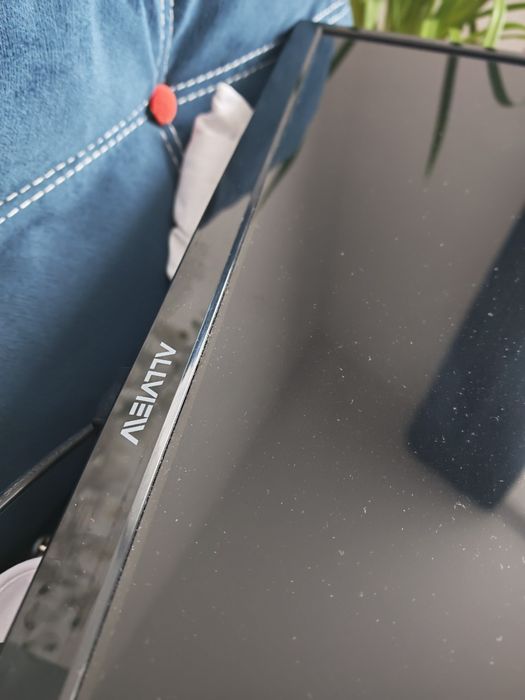 Televizor led TV 85 cm cu telecomanda