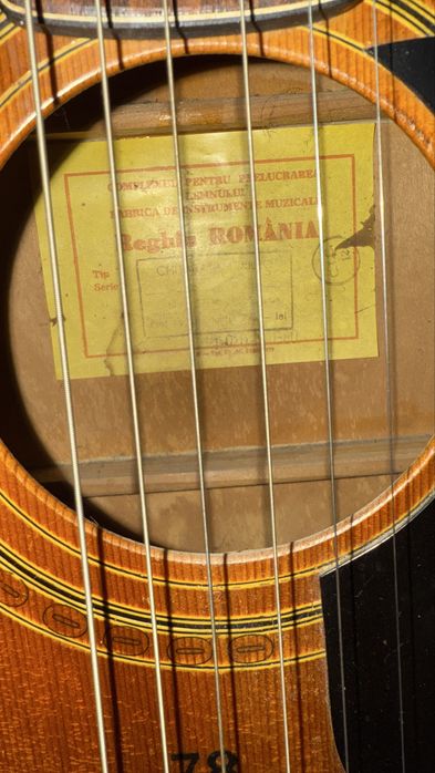 Vand chitara acustica Reghin