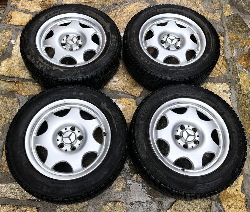 Продавам запазени зимни гуми комплект с джанти DOT21 KORMORAN 225/55 R