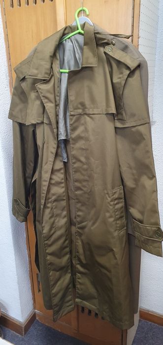 Ținuta militară , parpalac peste genunchi