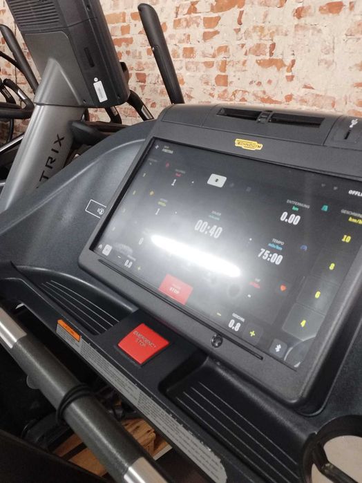 Technogym Excite Run Now 1000 Unity 3.0 TV