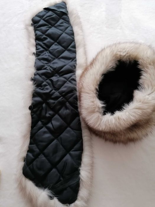 Комплект шапка и яка от сребърна лисица.