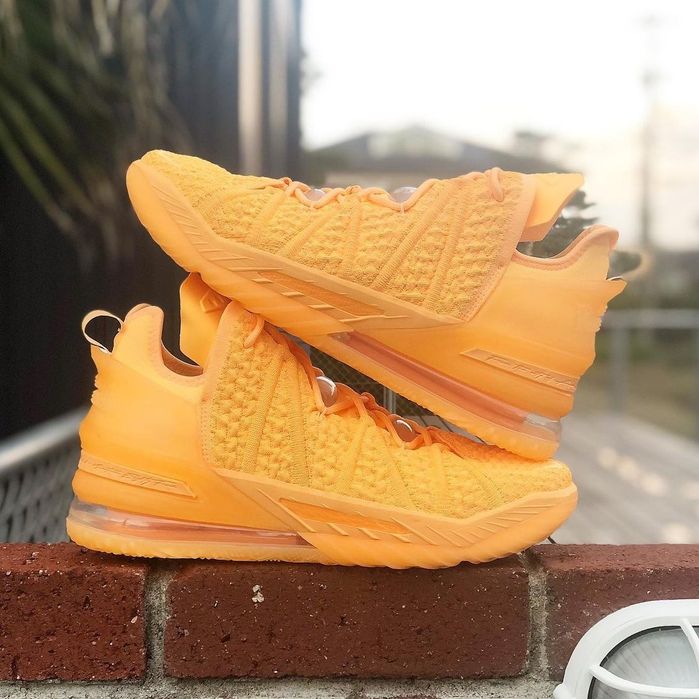 43н. Чисто нови!! Оригинални Nike Lebron XVIII!! Melon tint!