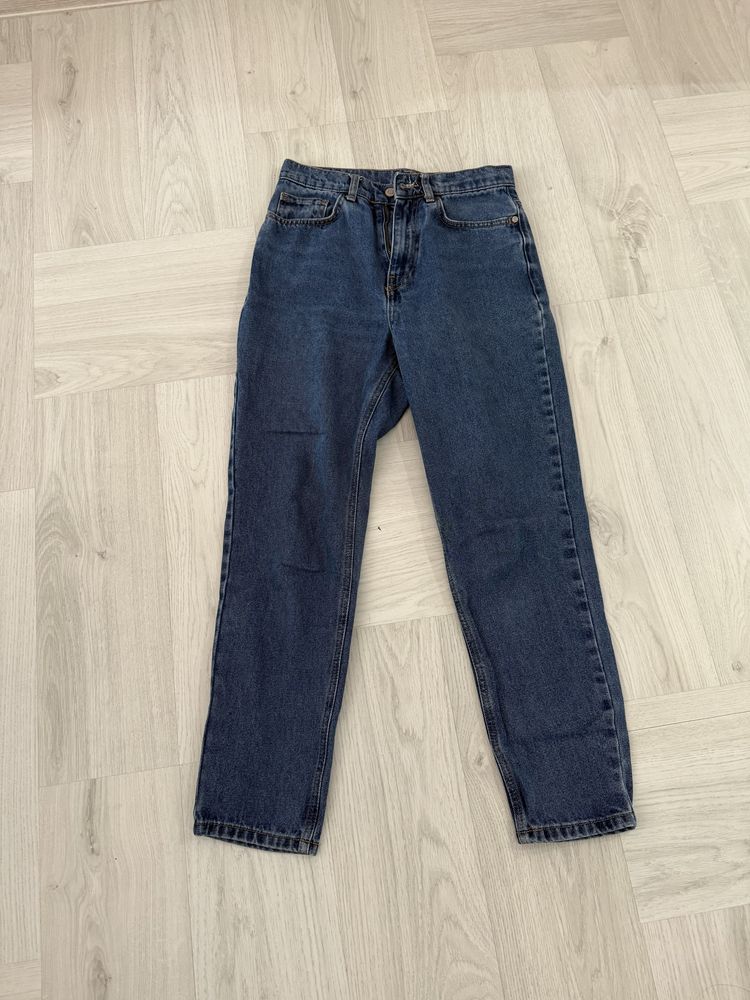 Запазени дънки zara