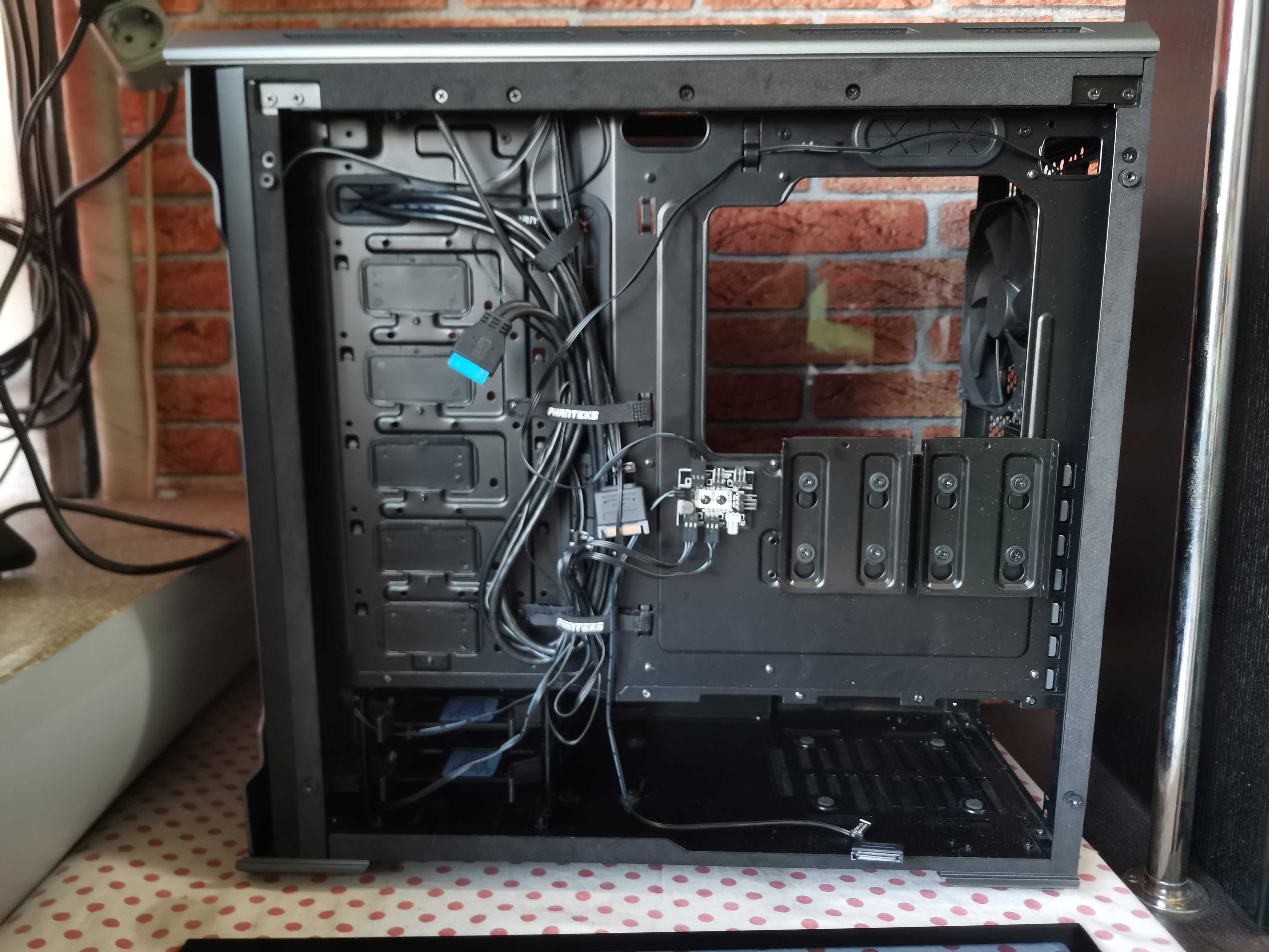 Carcasa Phanteks Enthoo Evolv ATX Glass Satin.