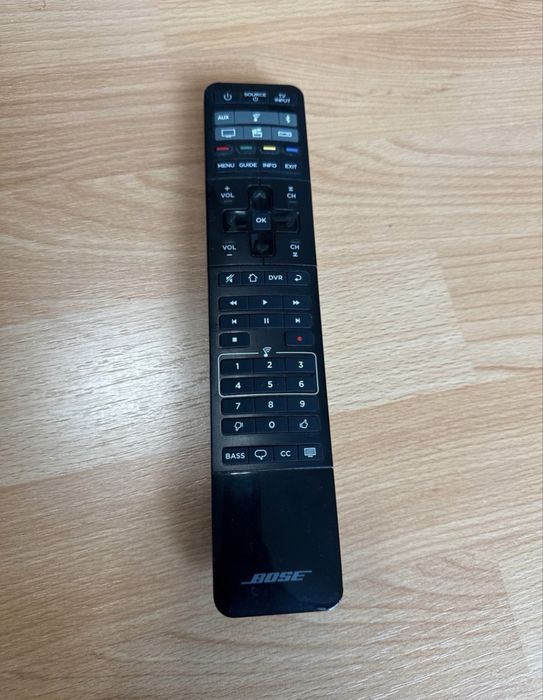 Bose SoundTounch 300 + Boss BassModule 300/700 Soundbar audio system