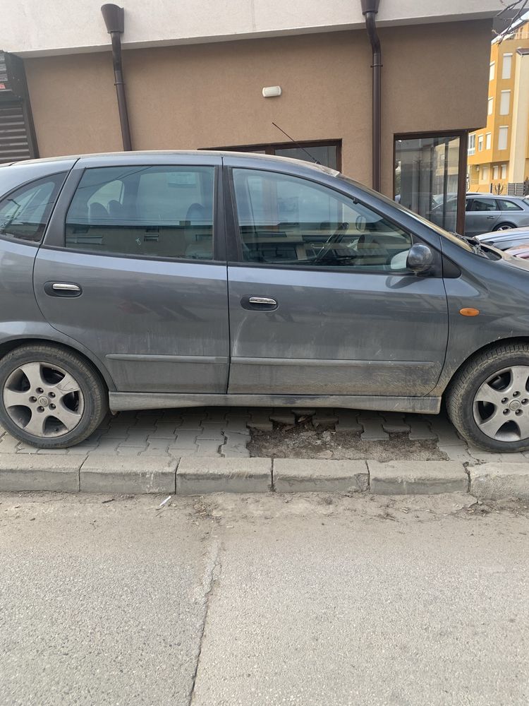 Nissan Almera Tino дизел