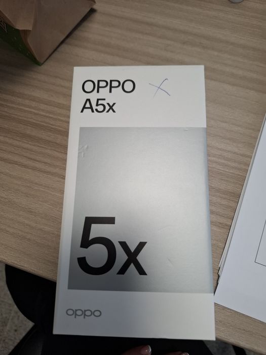 Oppo A5x 128 ЧИСТО НОВ