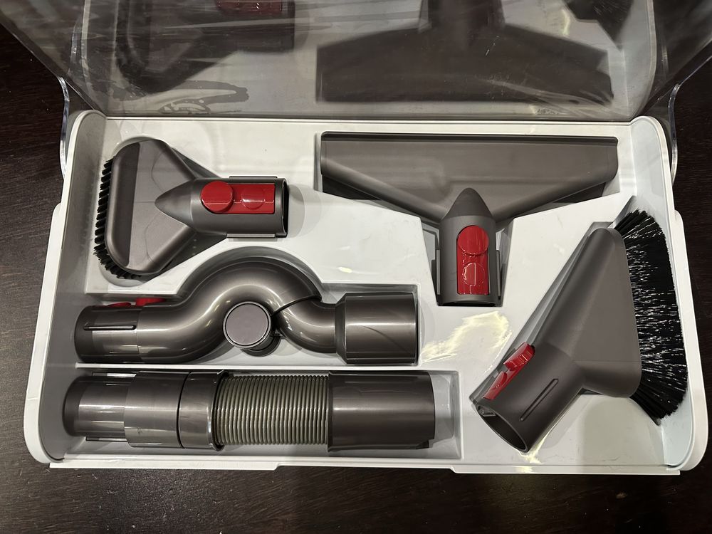 Dyson Cyclone V10 Absolute Pro + оригинална станция за зареждане Dyson