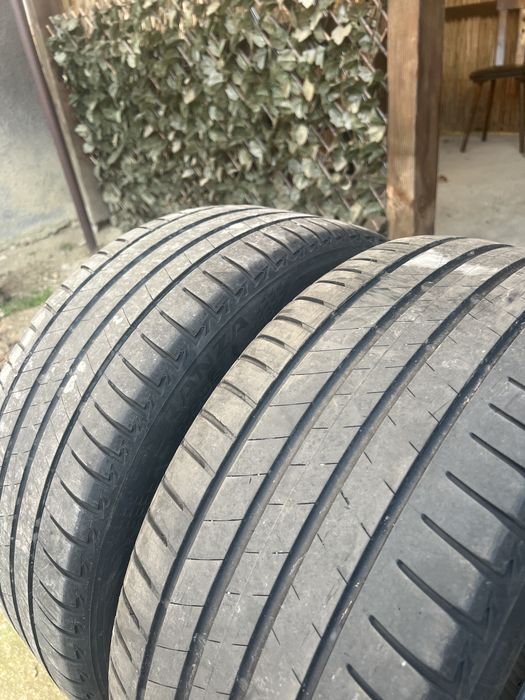 Vand 2 anvelope de vara bridgestone 245/40/19