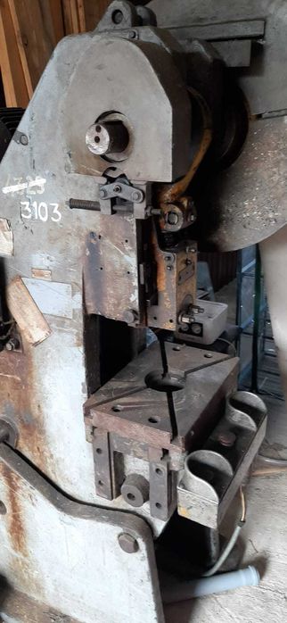 Presă cu excentric 15 tone forță