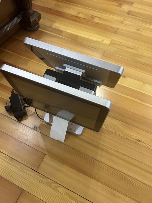 Продам монитор кассу! С программой внутри