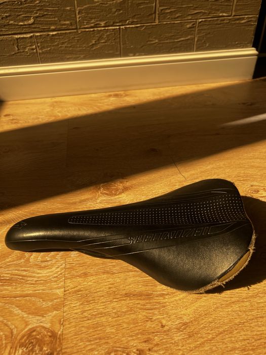 Велосипедное седло Specialized