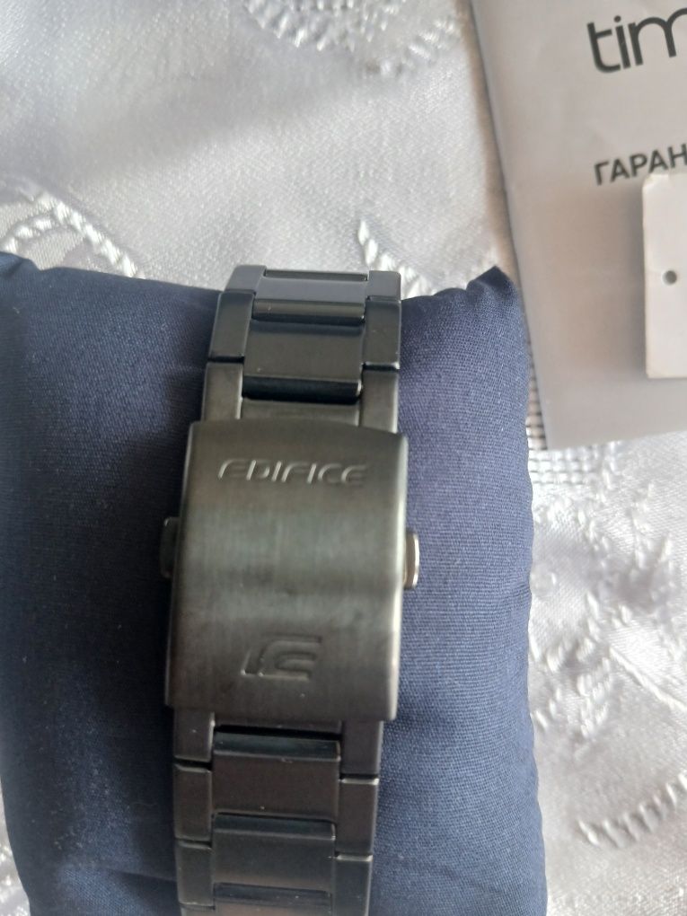 Оригинален мъжки часовник Casio Edifice ECB-2000DD-1AEF