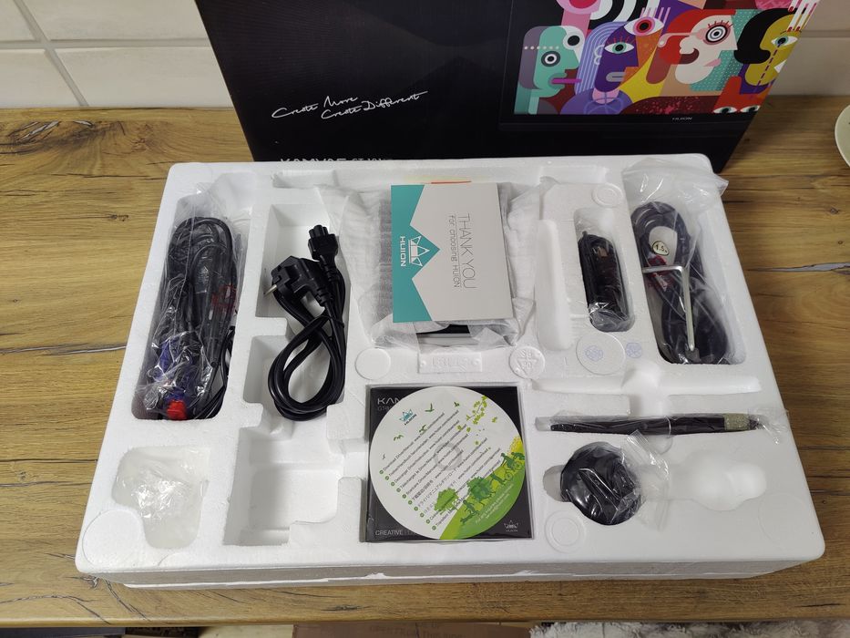 Huion kamvas gt 191 v2  19 inch tableta grafica