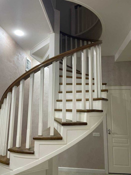 ПРОДАЕТСЯ 3/5–6/6 135м2 ЖК Дархан на: ул. Асака