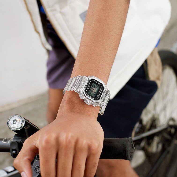 Часовник Casio G-Shock DW-5040RX-7ER • New • 40 Years
