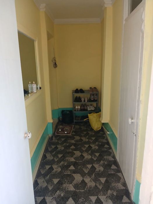 Зудлик билан сотилади 2 хона 5 этаж октябрске ор эски билайн