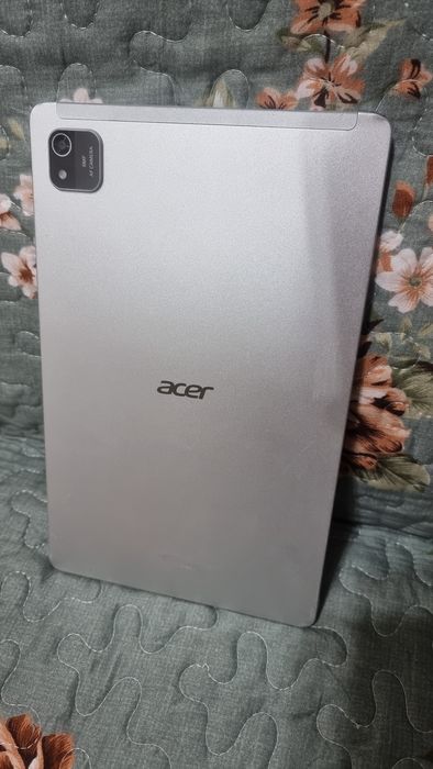 Acer  Iconia Tab A8, 4gb ram ,64gb storage, defect ,gadget electronice