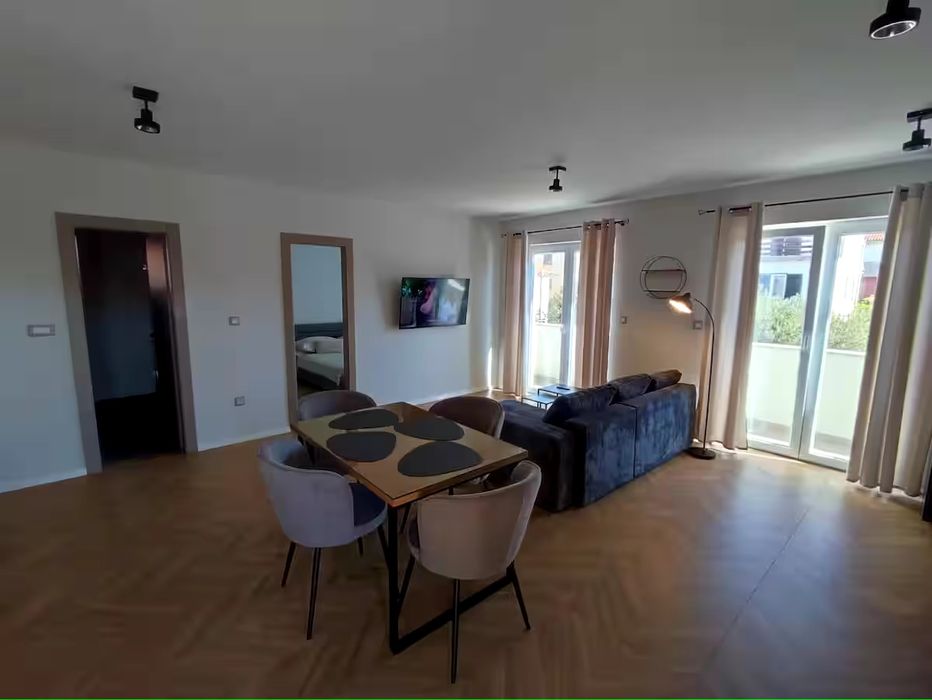 Тристаен обзаведен апартамент под наем в кв. Овча купел