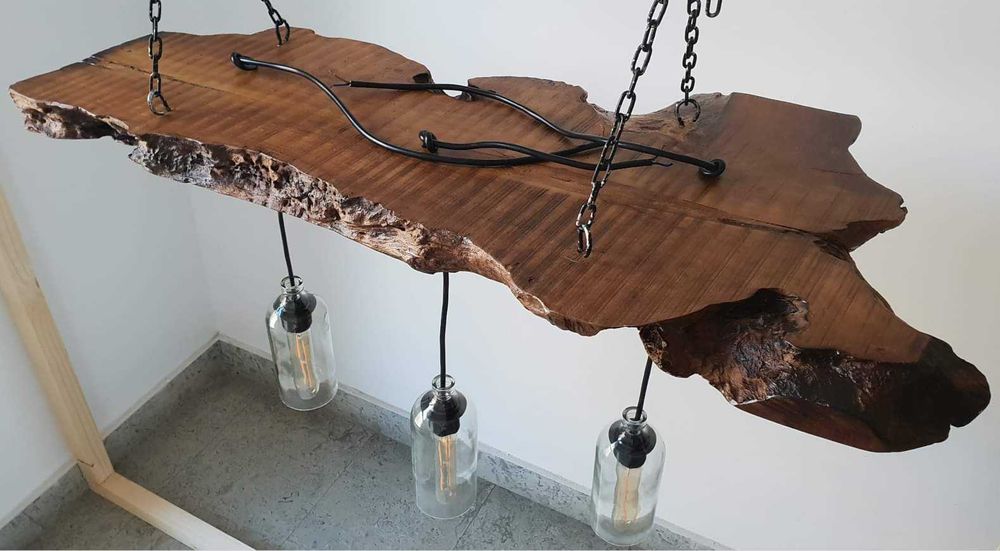 Plafoniera in stil industrial din lemn exotic