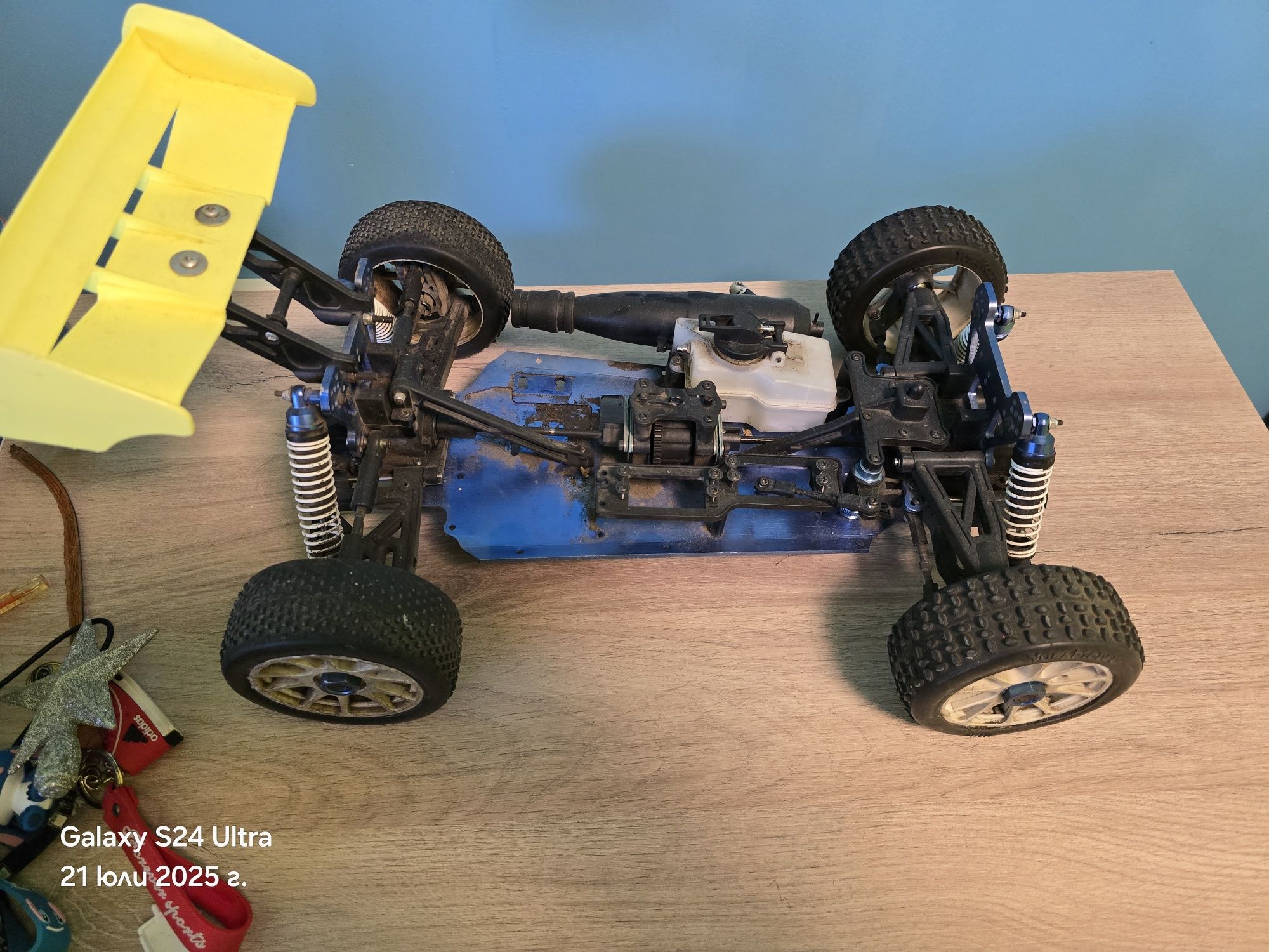 Carson Specter v21 RC 1/8