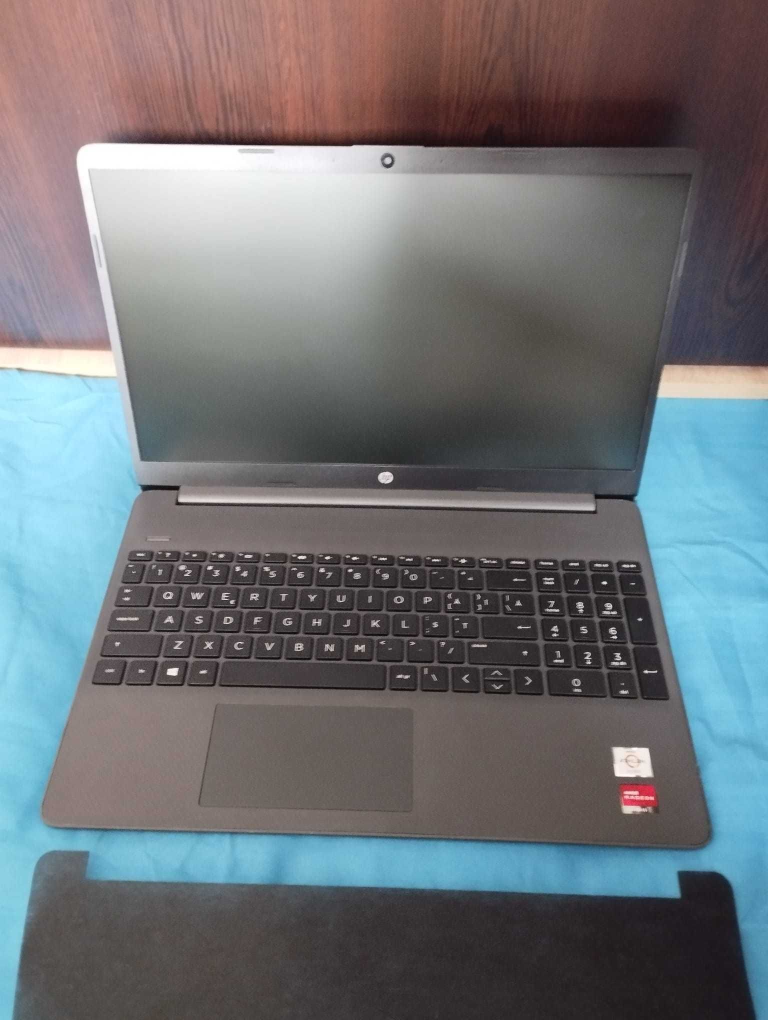 Laptop HP 15s/256GB nvme/8GB ram/Windows 11 pro