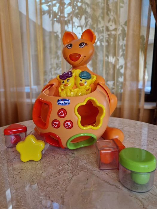 CHICCO музкална играчка с формички