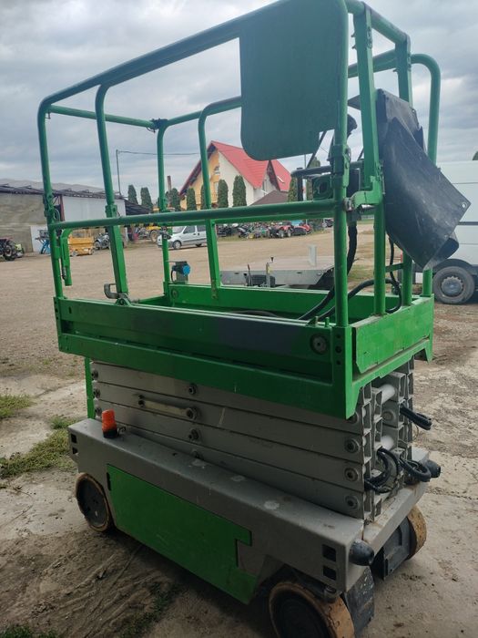 Închiriez nacelă electrica