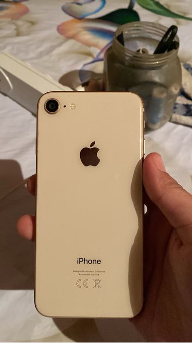 iPhone 8 64gb идеальный состо