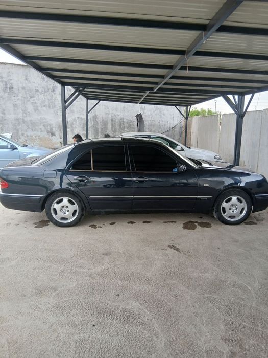 Мерседес бензс w 210