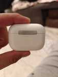 Кейс AirPods Pro, наушники потерял.