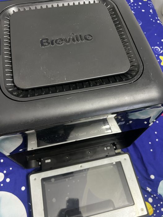 Airfryer, friteuza cu aer cald si rotisor, fara ulei, Breville 10 L