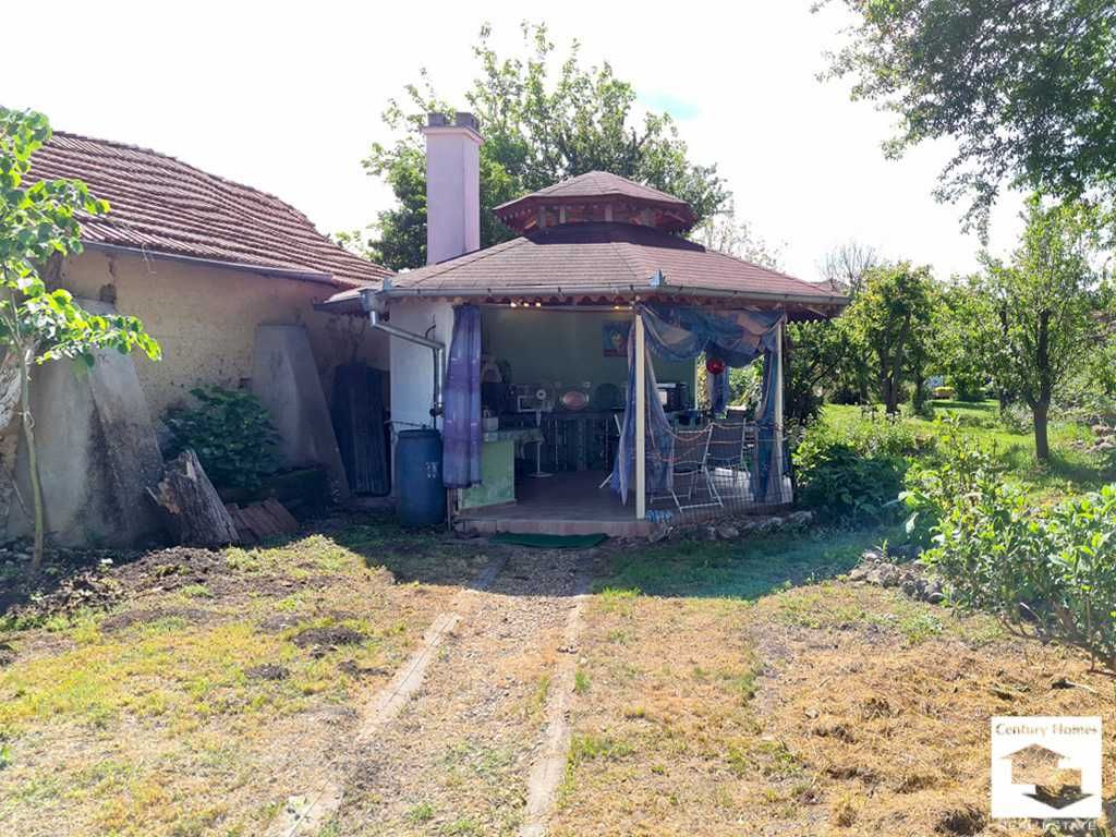 Продава се Къща в с. Хотница, Област Велико Търново - 180 кв.м за 695 €/кв.м - Снимка #15