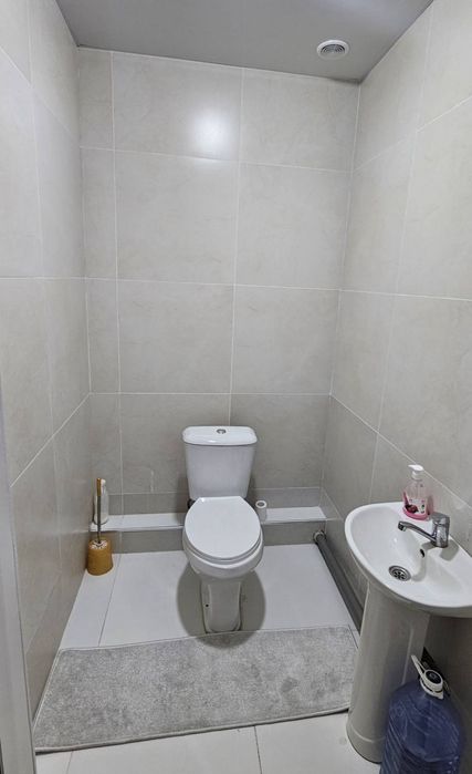 Мирзо Улугбек Метро янида квартира ижарага