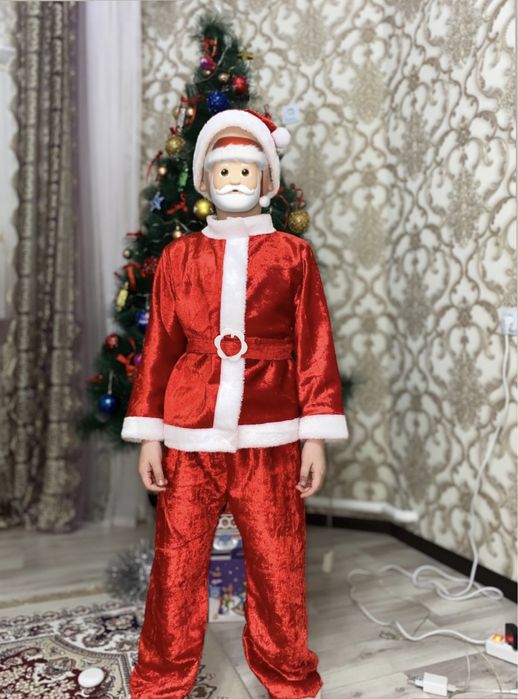 Покатка Санта Клаус киімі беріледі.