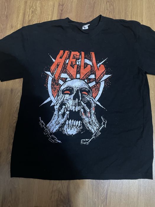 перепродаю свои старые вещи. г. Алмата