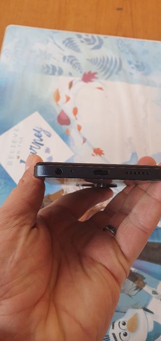 Vand telefon infinix