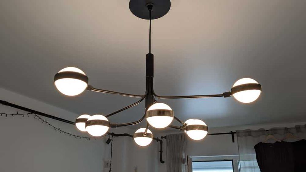 Lustra Candelabru LED 8 braţe negru/alb metal