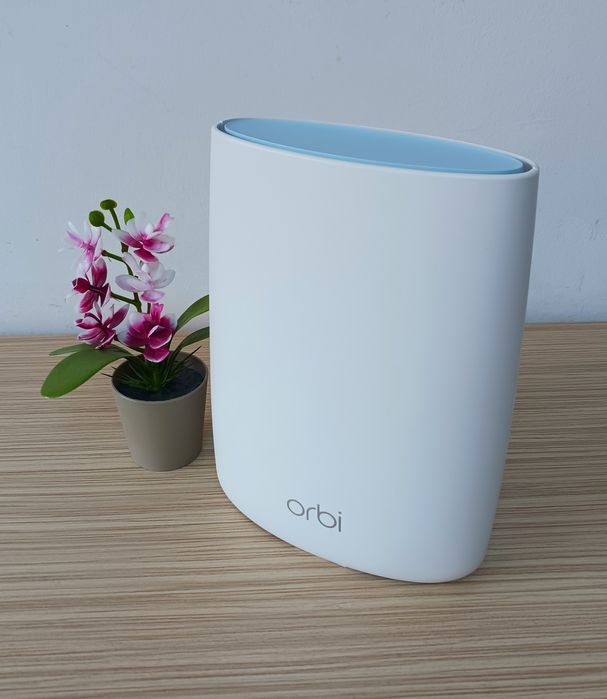 Router 4G+ cat. 18 Netgear Orbi LBR20 cu SIM Modem WiFi Hotspot Liber