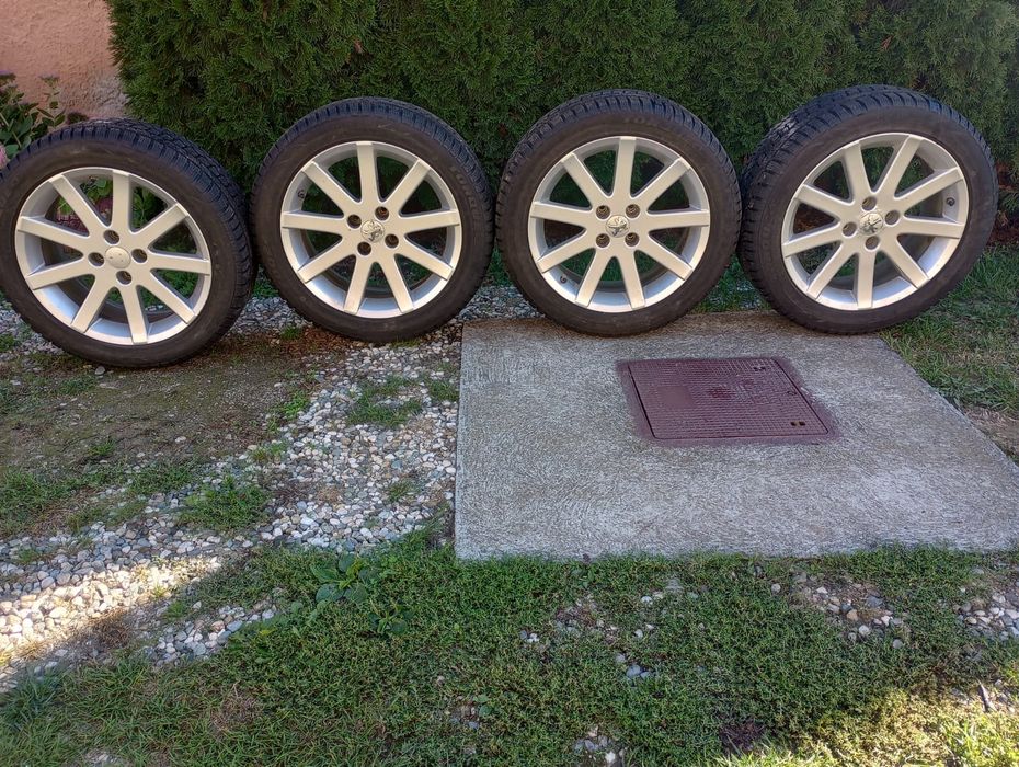 Vând jante de aliaj+cauciucuri de iarnă 215/50/R17