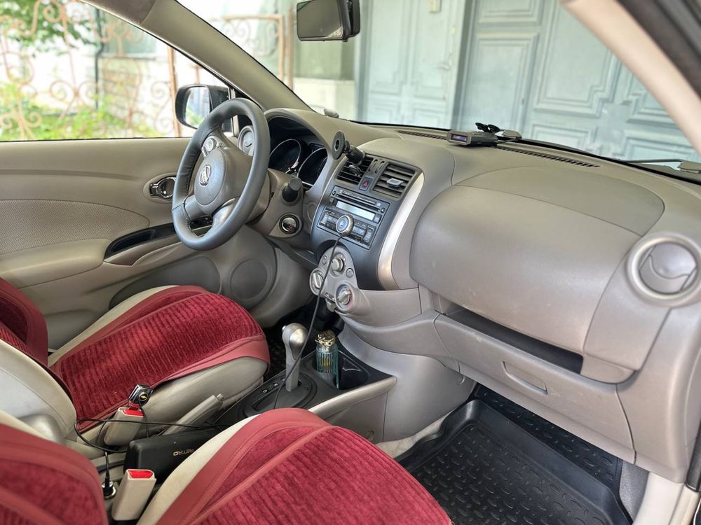 Срочно продам nissan sunny 2012 года в идеальном состоянии краска 100%