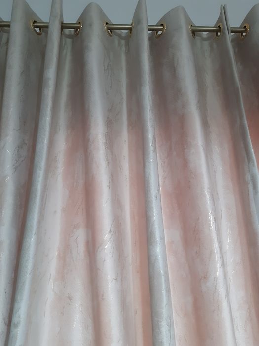 Draperie catifea groasa bej cu auriu noua