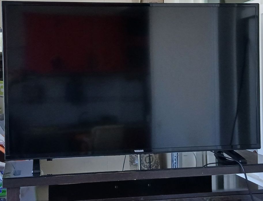 Sotiladi Roison 50 tali tv