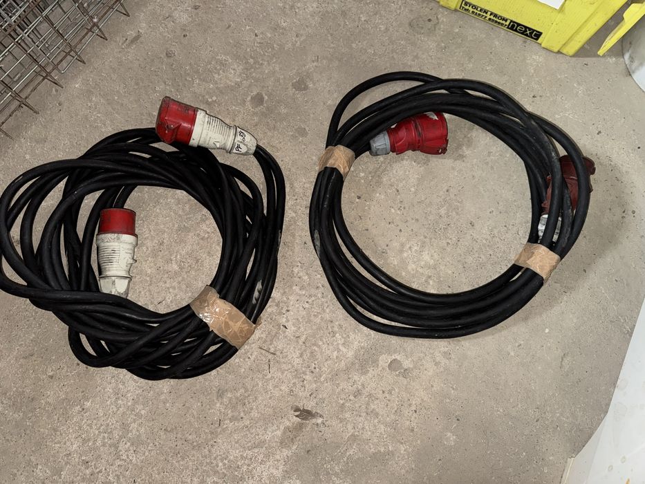 Cabluri trifazice de 10,15,20 metri