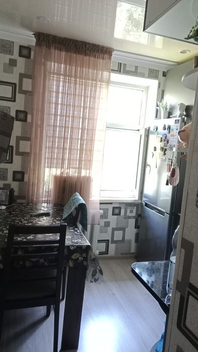 Продам 2х - комнатную квартиру.