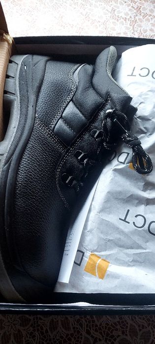 Vând Ghete de protecție