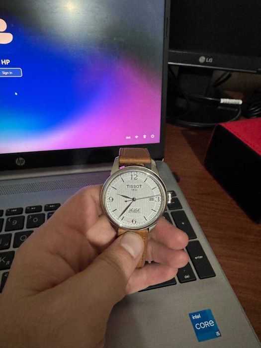 Наручные часы Tissot 1853