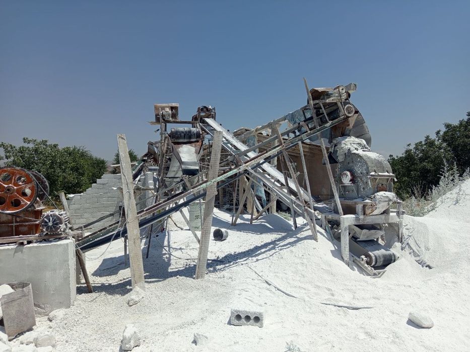 Kroshka zavod srochna sotiladi